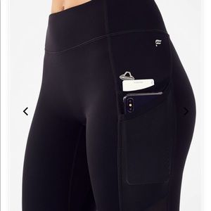 NWT Fabletics 7/8 Trinity mid rise leggings